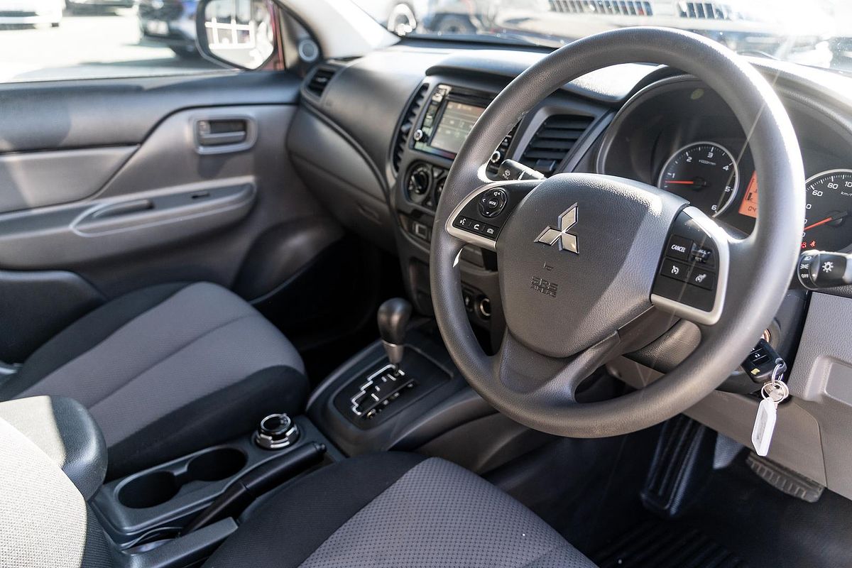 2017 Mitsubishi Triton GLX MQ 4X4