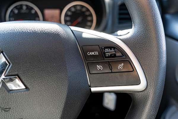 2017 Mitsubishi Triton GLX MQ 4X4