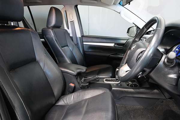 2017 Toyota Hilux SR5 GUN126R 4X4