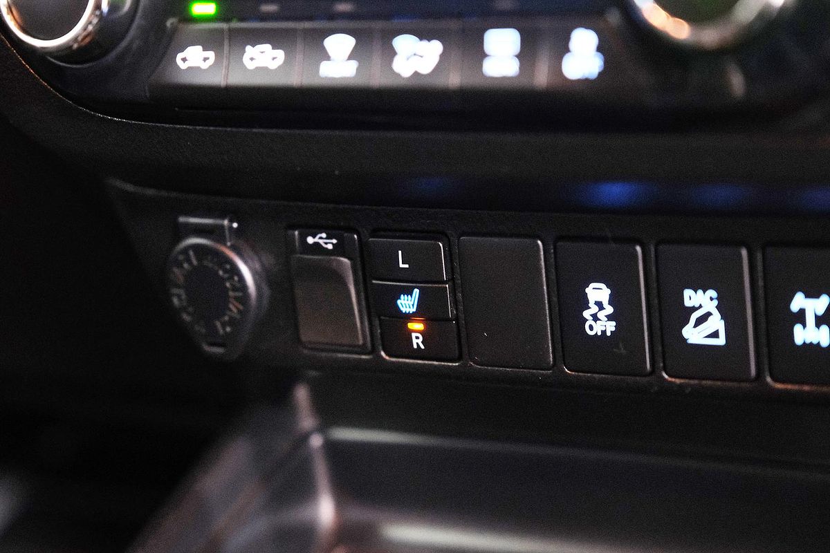 2017 Toyota Hilux SR5 GUN126R 4X4