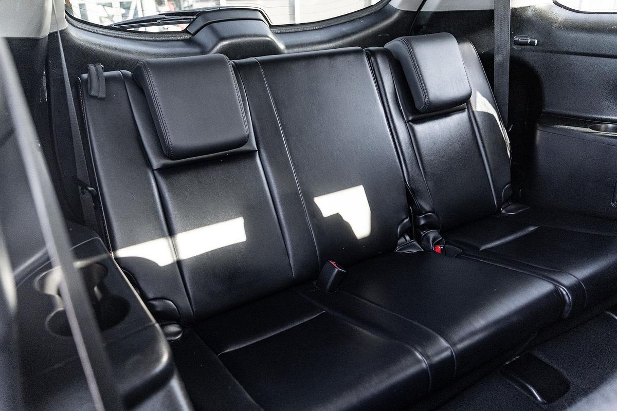 2015 Toyota Kluger Grande GSU55R