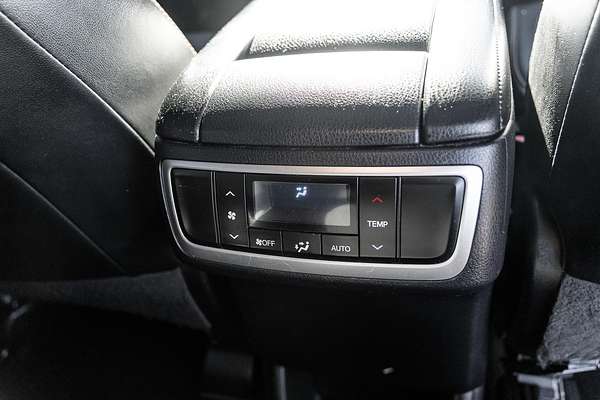 2015 Toyota Kluger Grande GSU55R