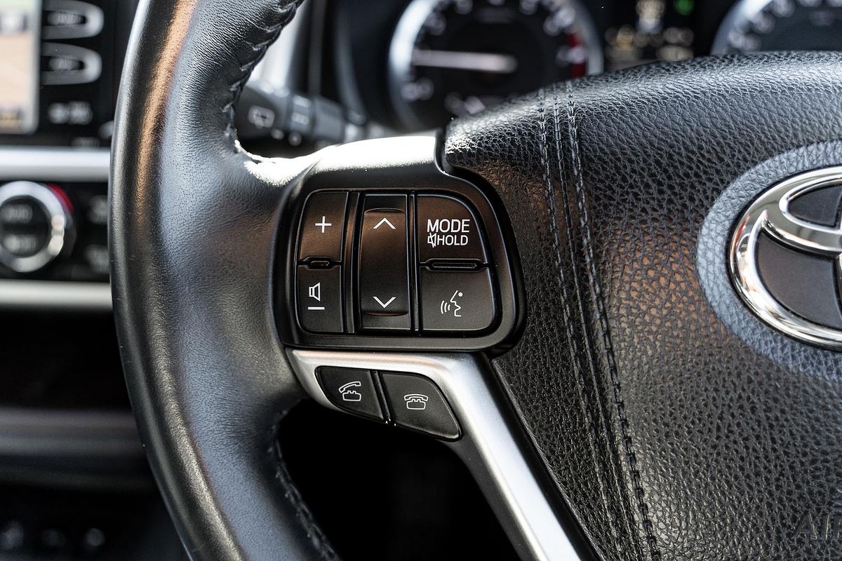 2015 Toyota Kluger Grande GSU55R