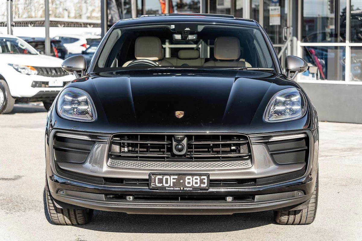 2023 Porsche Macan T 95B