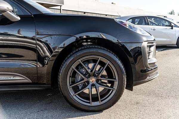 2023 Porsche Macan T 95B