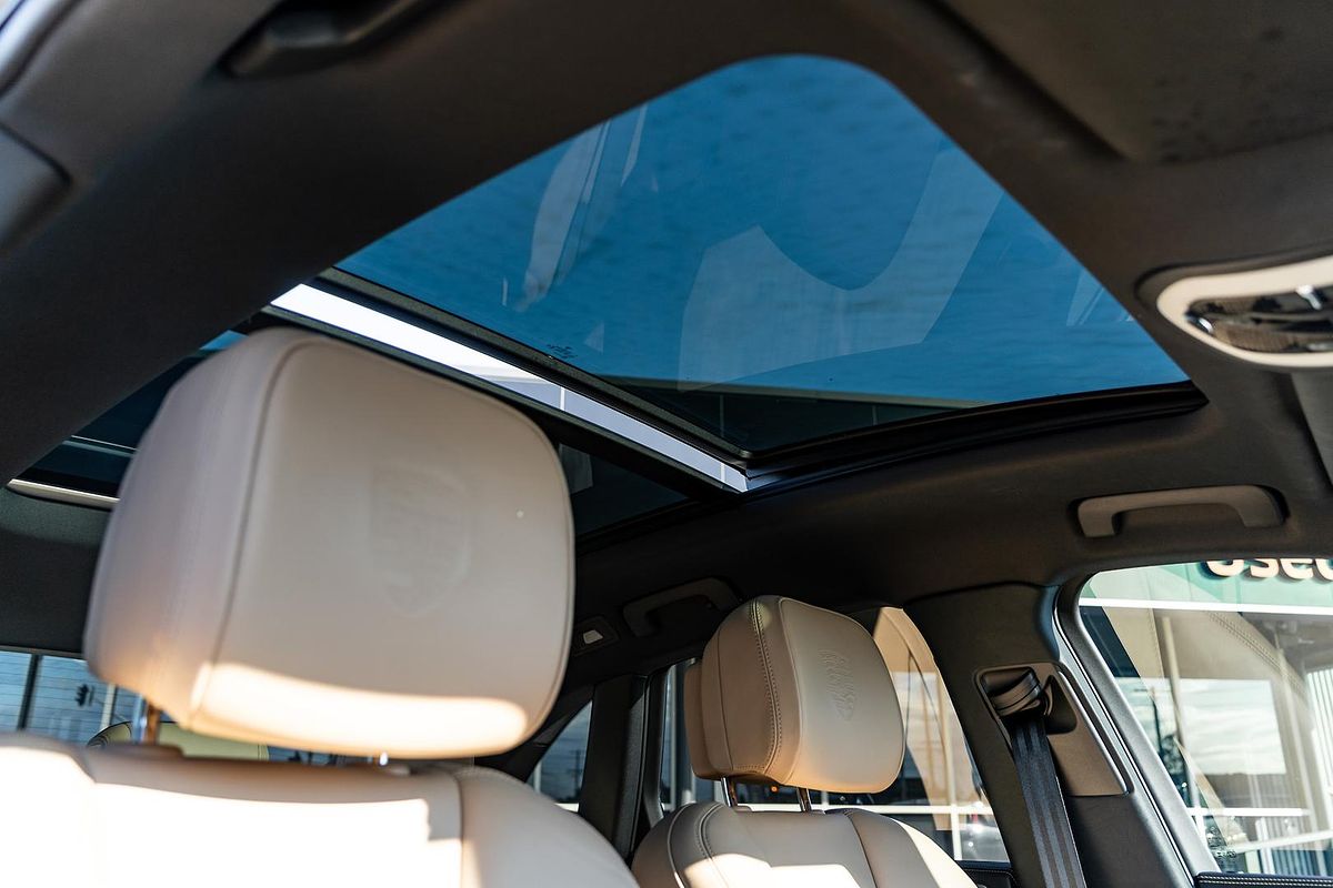 2023 Porsche Macan T 95B
