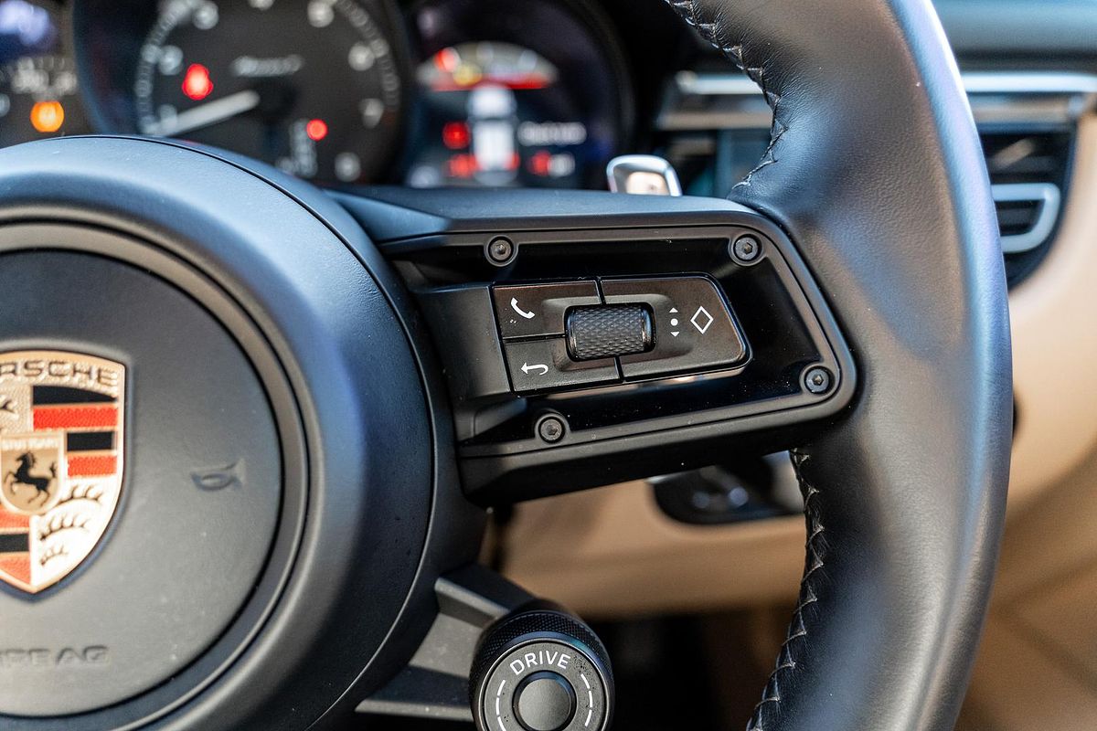2023 Porsche Macan T 95B