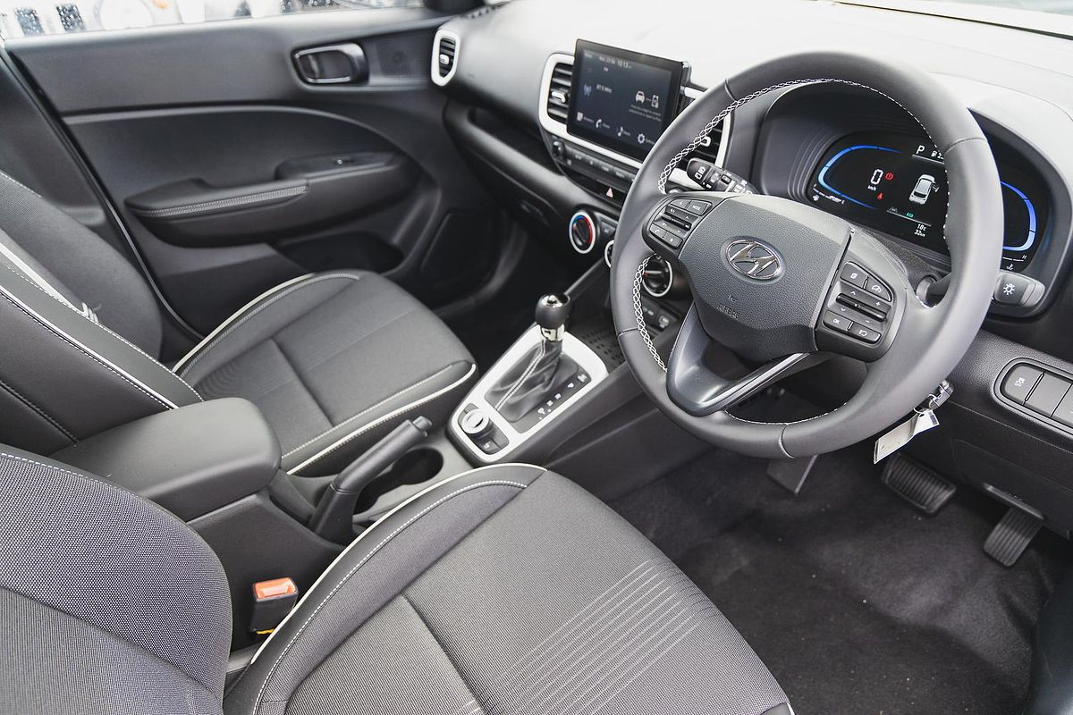 2024 Hyundai Venue Active QX.V5