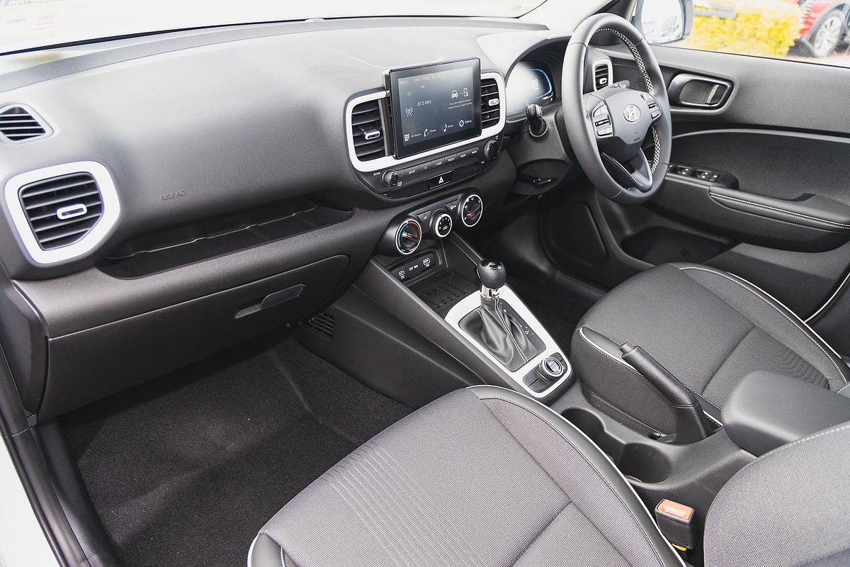 2024 Hyundai Venue Active QX.V5