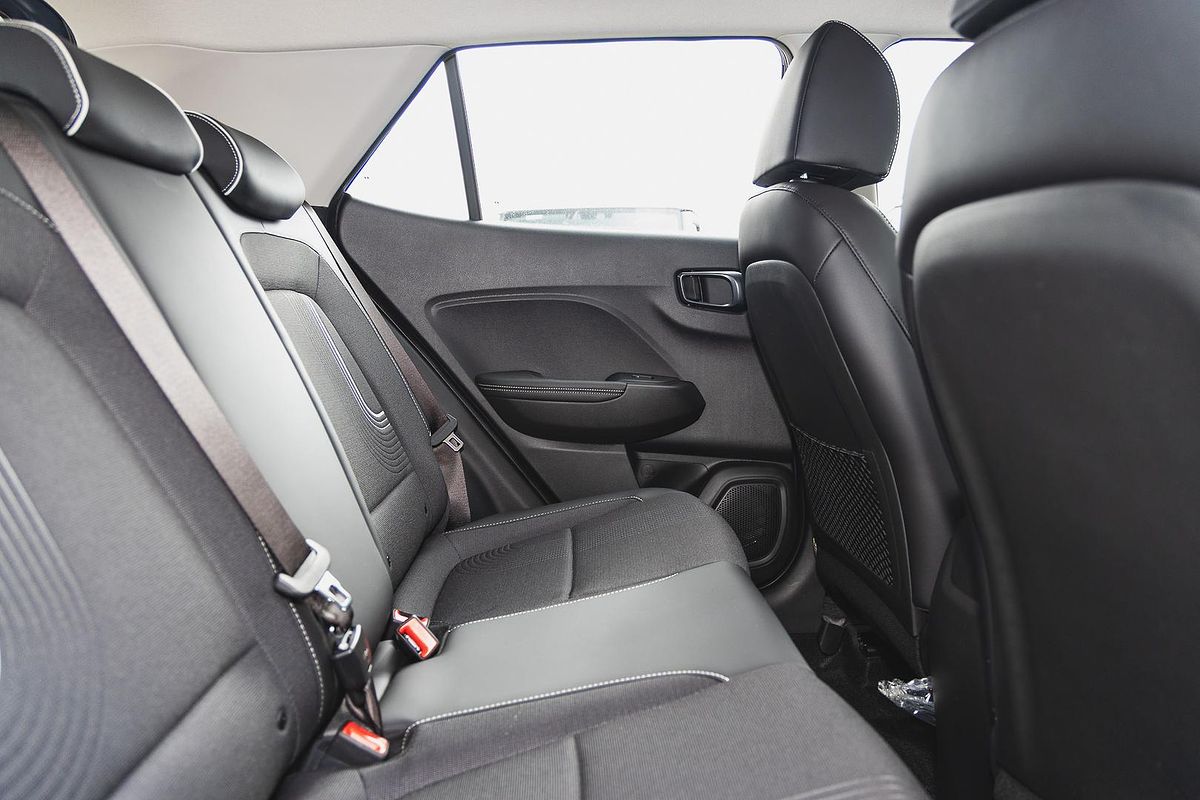 2024 Hyundai Venue Active QX.V5