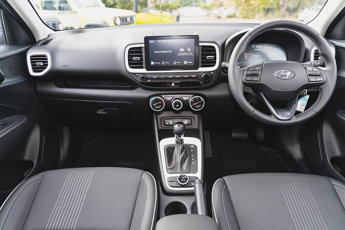2024 Hyundai Venue Active QX.V5
