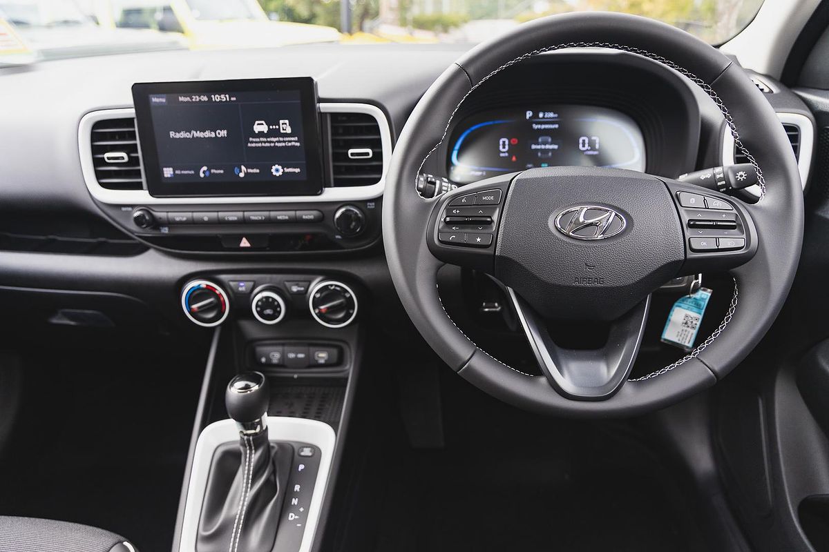 2024 Hyundai Venue Active QX.V5