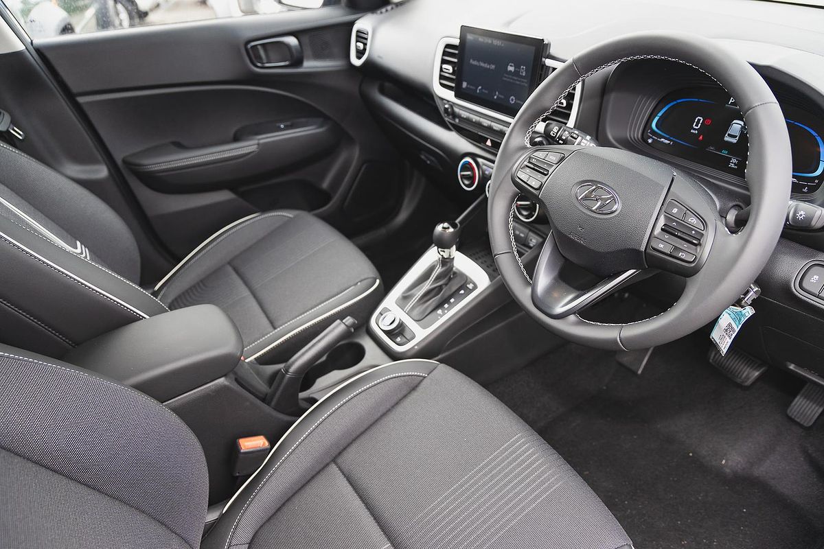 2024 Hyundai Venue Active QX.V5