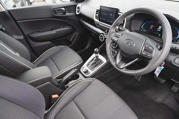 2024 Hyundai Venue Active QX.V5