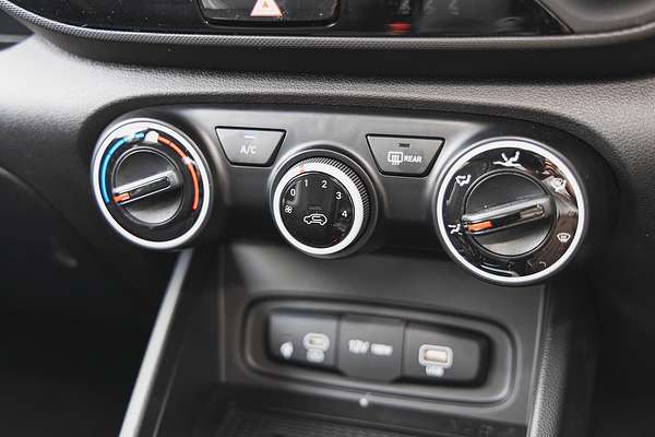 2024 Hyundai Venue Active QX.V5