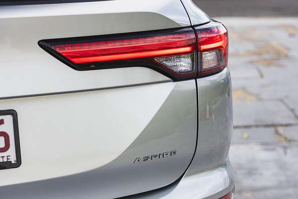 2023 Mitsubishi Outlander Aspire ZM