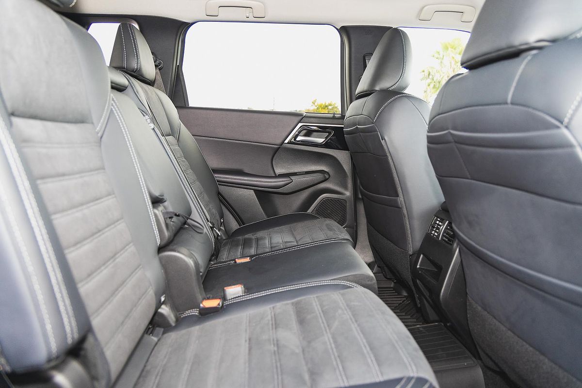 2023 Mitsubishi Outlander Aspire ZM