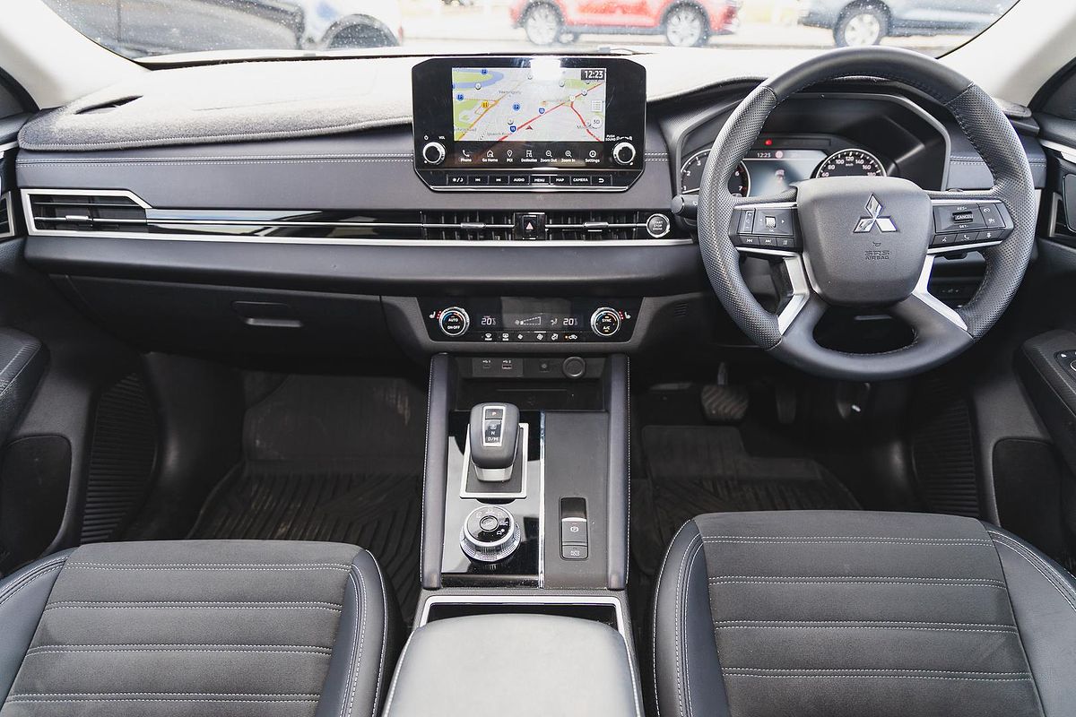 2023 Mitsubishi Outlander Aspire ZM