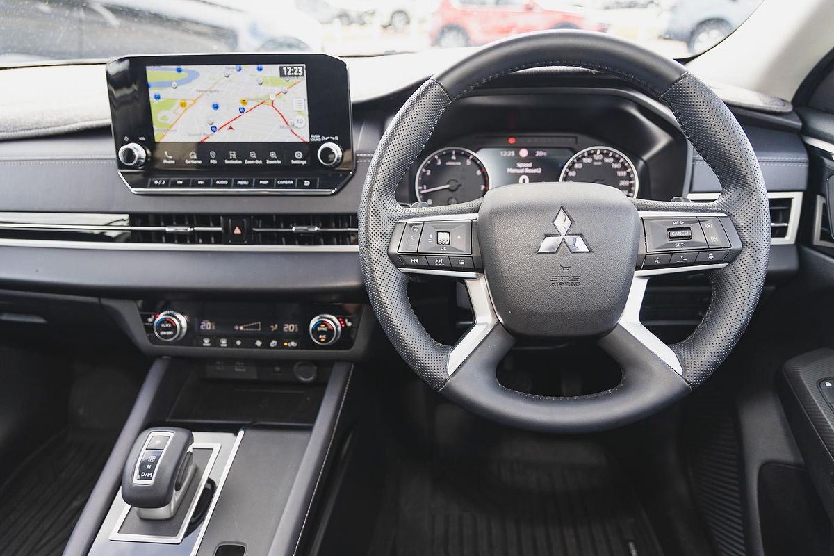 2023 Mitsubishi Outlander Aspire ZM
