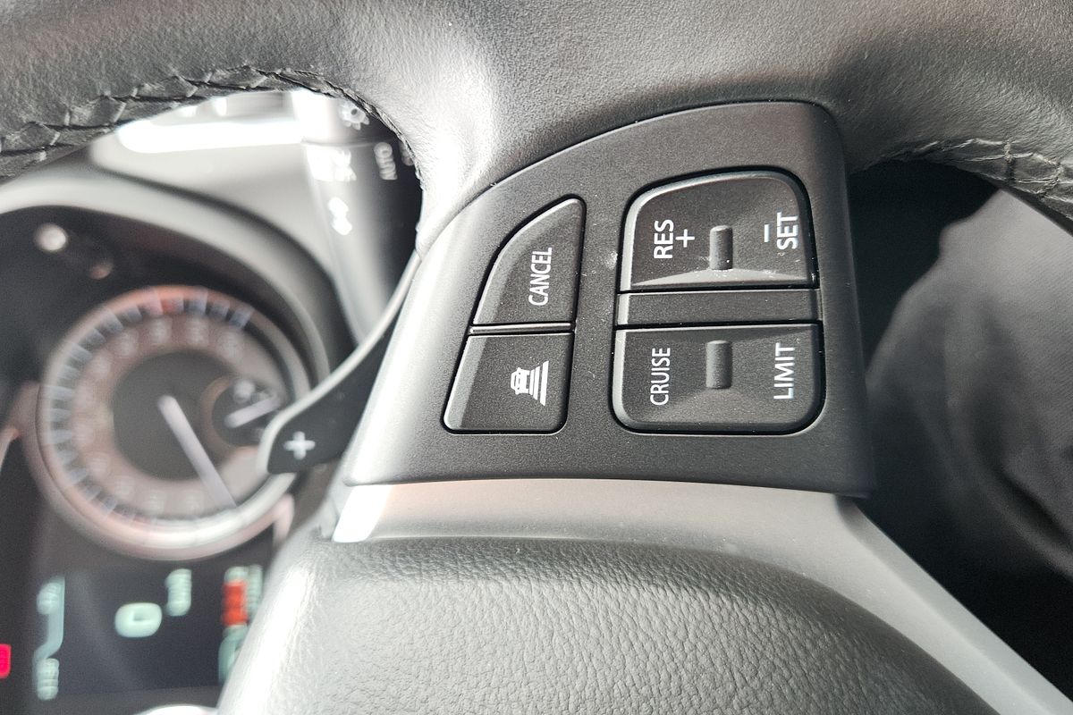 2023 Suzuki S-Cross  JYB