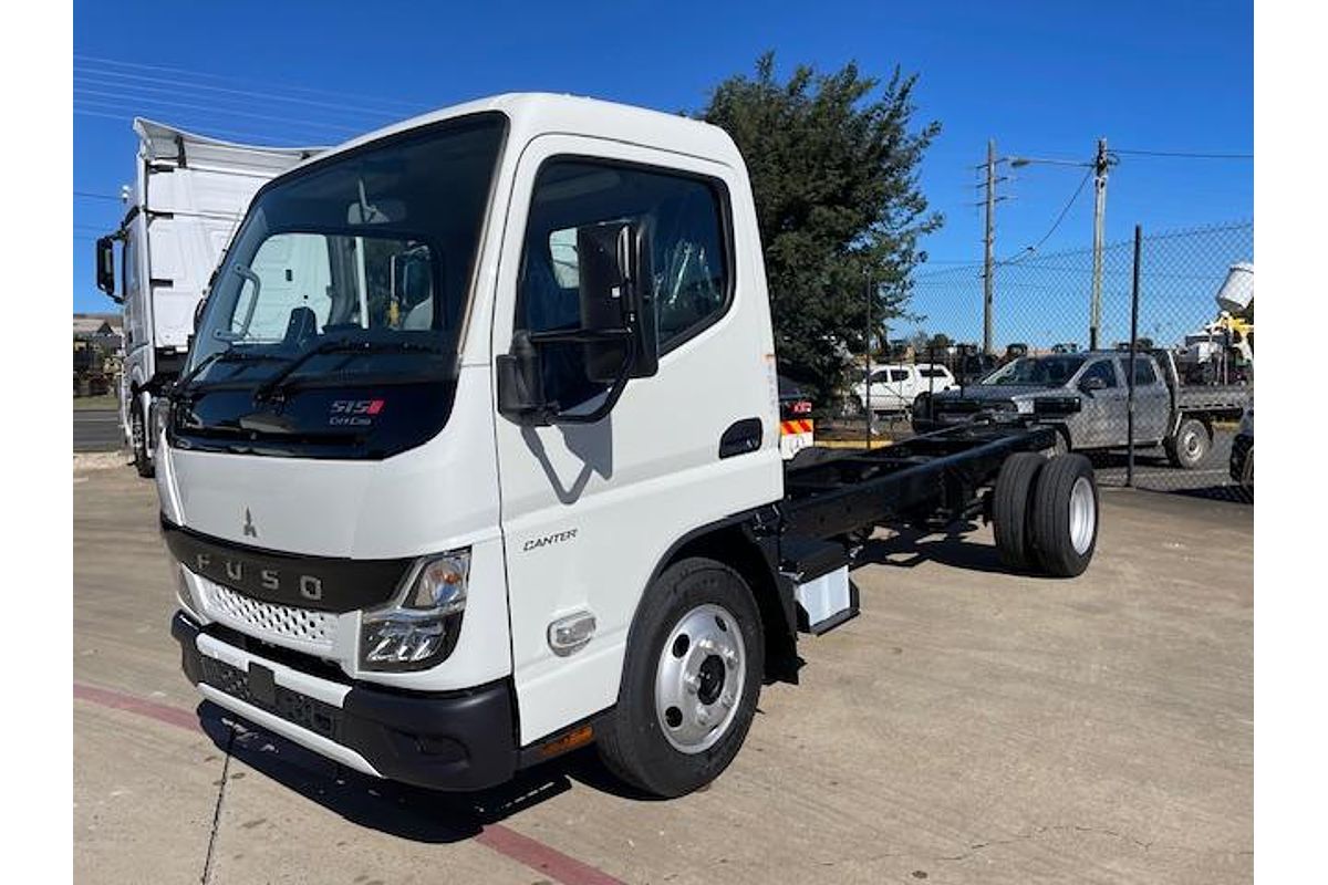 2025 Fuso Canter 515