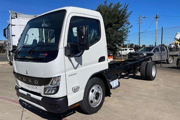 2025 Fuso Canter 515