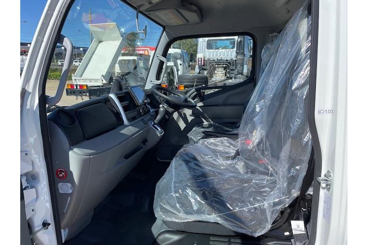 2025 Fuso Canter 515