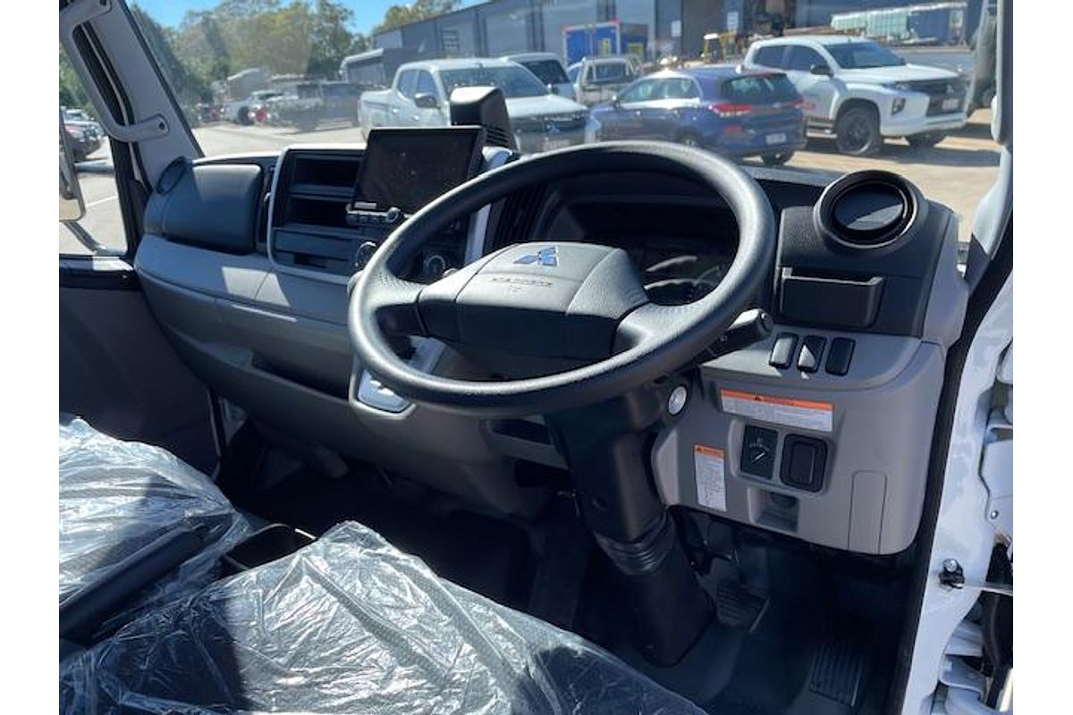 2025 Fuso Canter 515