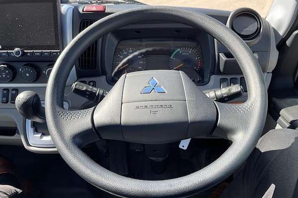 2025 Fuso Canter 515