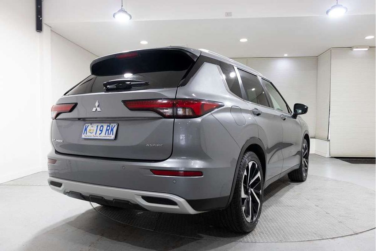2022 Mitsubishi Outlander Aspire ZM