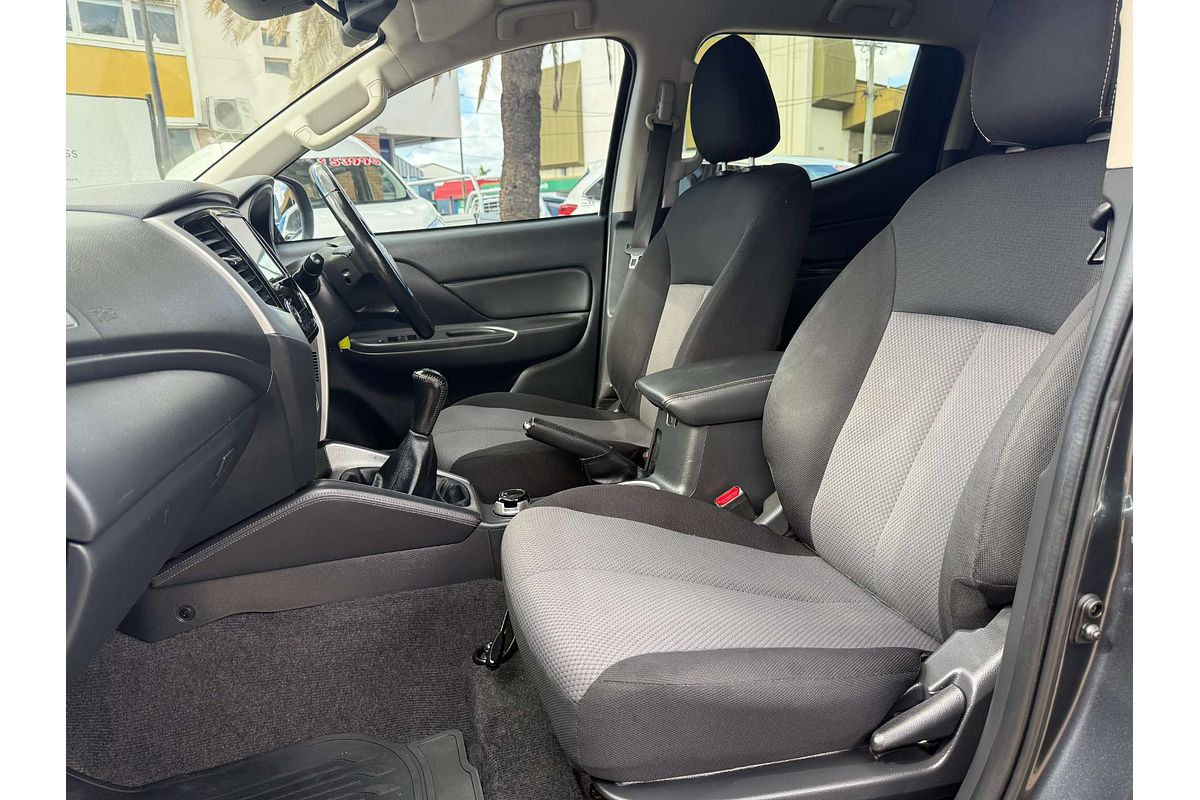 2020 Mitsubishi Triton GLX-R MR 4X4