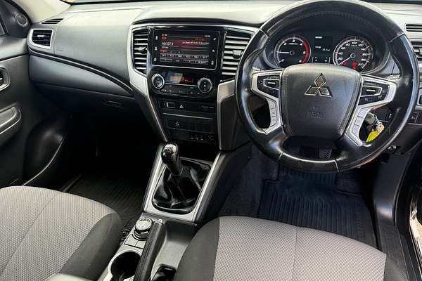 2020 Mitsubishi Triton GLX-R MR 4X4