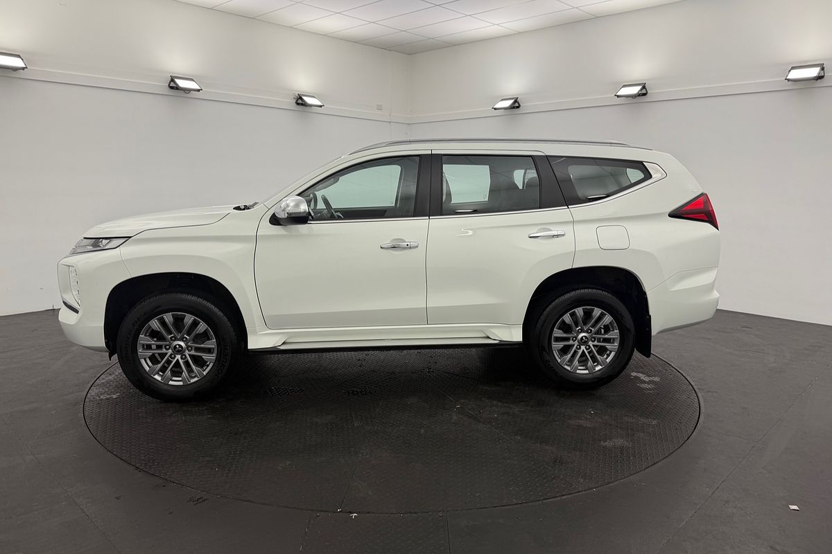 2022 Mitsubishi Pajero Sport GLX QF