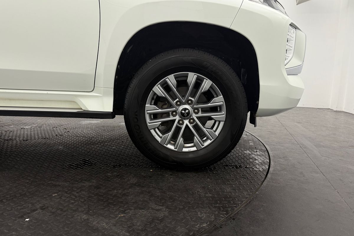 2022 Mitsubishi Pajero Sport GLX QF