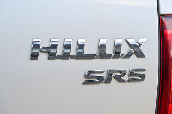 2020 Toyota Hilux SR5 GUN126R 4X4