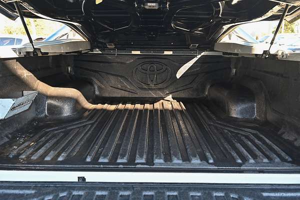 2020 Toyota Hilux SR5 GUN126R 4X4