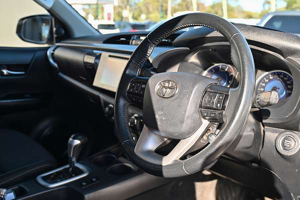 2020 Toyota Hilux SR5 GUN126R 4X4