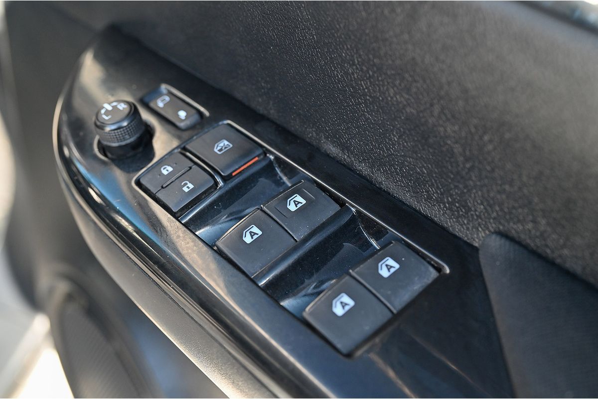 2020 Toyota Hilux SR5 GUN126R 4X4