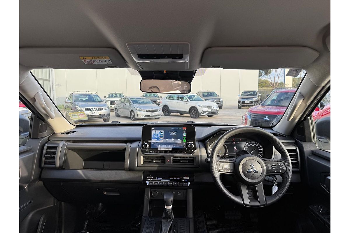 2025 Mitsubishi Triton GLX MV 4X4
