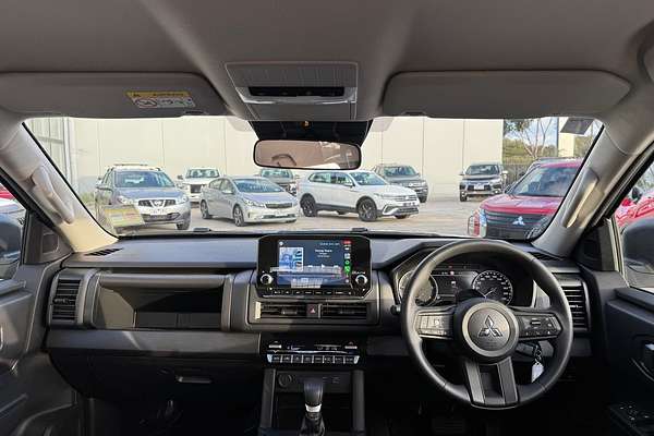 2025 Mitsubishi Triton GLX MV 4X4