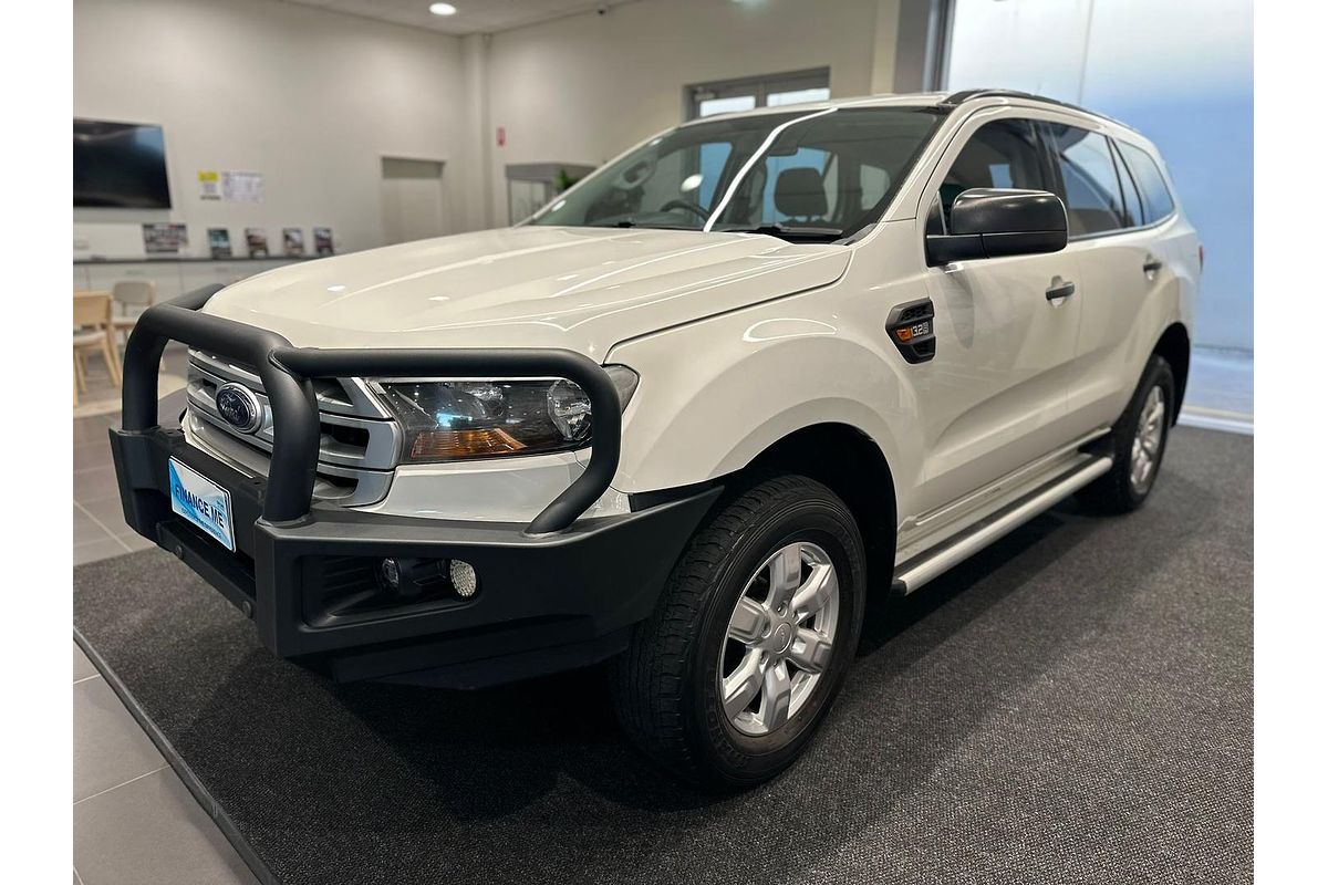 2016 Ford Everest Ambiente UA 3.2L