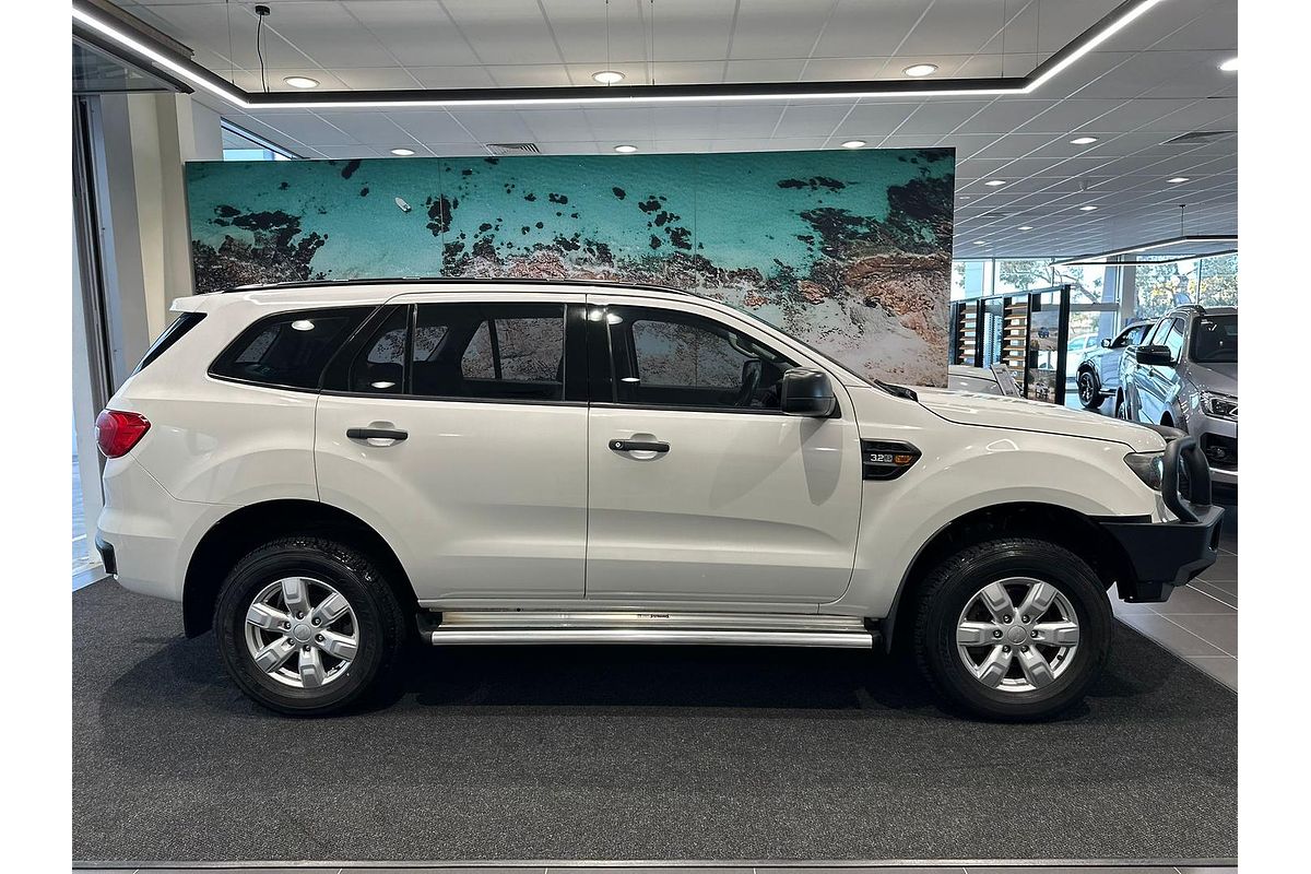 2016 Ford Everest Ambiente UA 3.2L