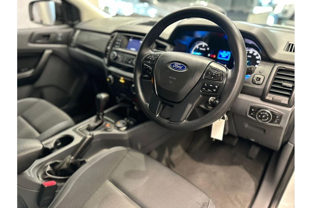 2016 Ford Everest Ambiente UA 3.2L