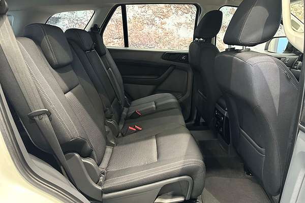 2016 Ford Everest Ambiente UA 3.2L