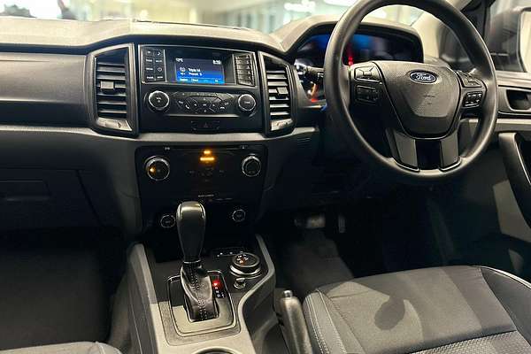 2016 Ford Everest Ambiente UA 3.2L