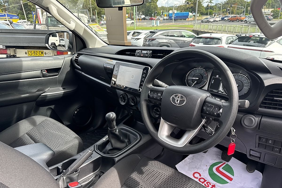 2024 Toyota Hilux SR GUN126R 4X4