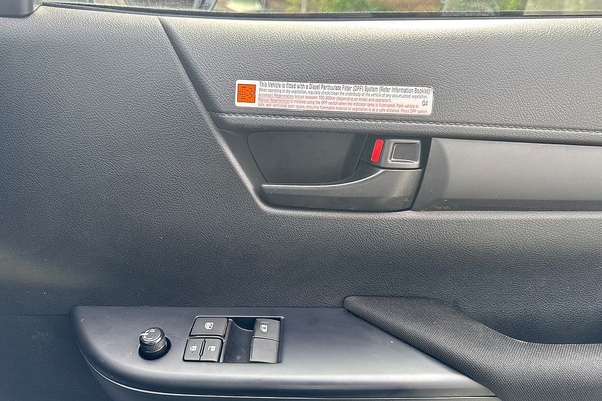2024 Toyota Hilux SR GUN126R 4X4