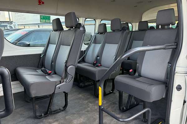 2019 Toyota Hiace Commuter GDH322R