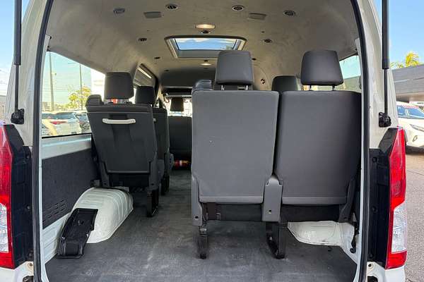 2019 Toyota Hiace Commuter GDH322R
