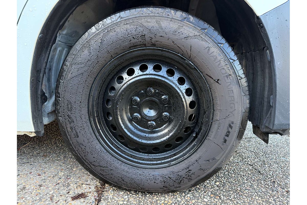 2019 Toyota Hiace Commuter GDH322R